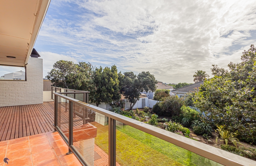 4 Bedroom Property for Sale in Country Club Western Cape